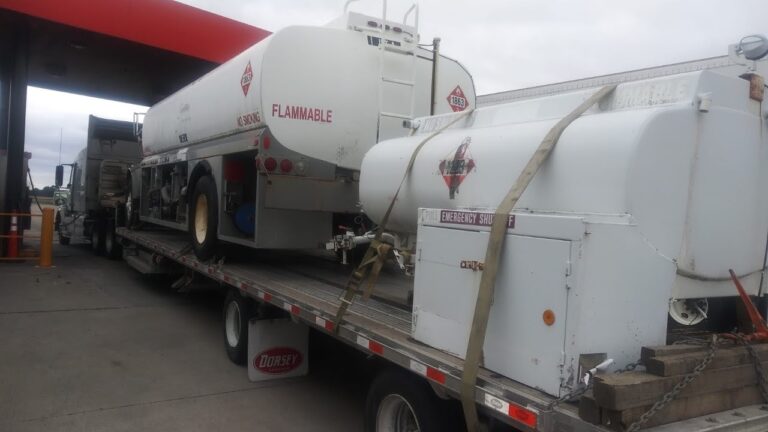 Aircraft fuel truck and fuel tank on a step deck