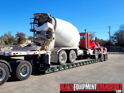 Hauling a 2015 Kenworth T680 truck.